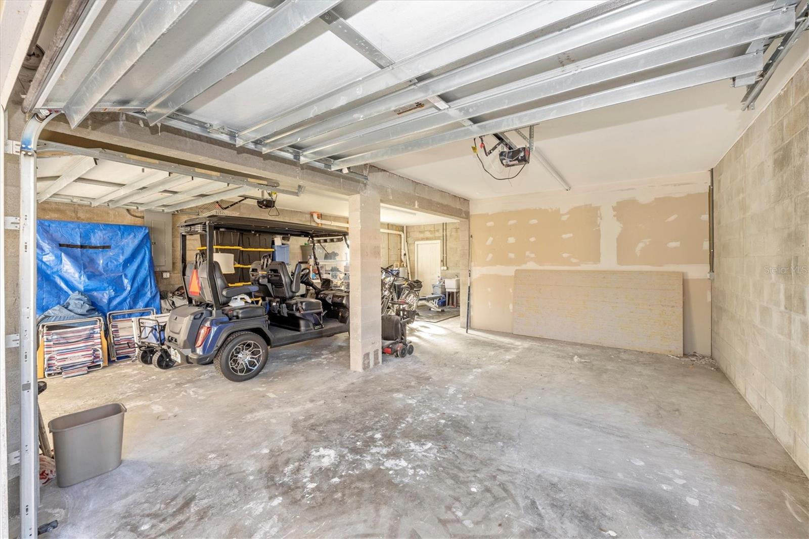 Image 45 of 50 For 907 Riviera Street