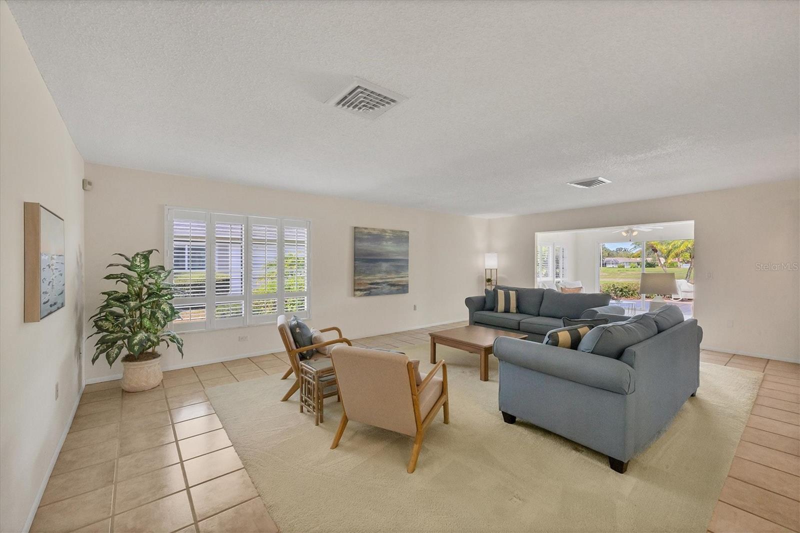 Image 5 of 55 For 4755 Ringwood Meadow