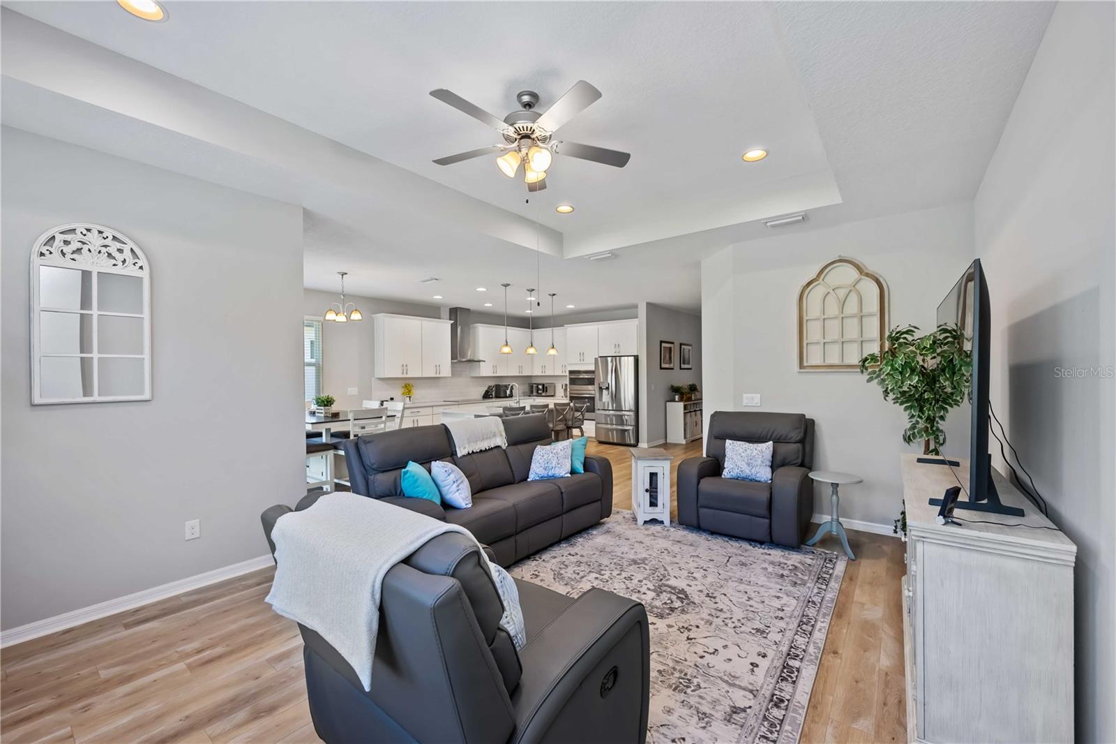 Image 12 of 29 For 14620 20th Street E