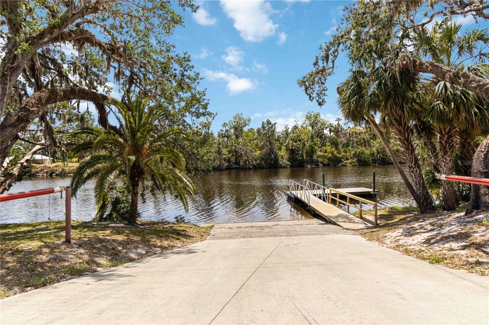 Image 27 of 29 For 14620 20th Street E