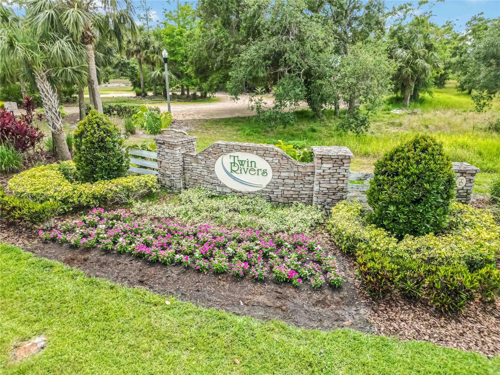 Image 5 of 29 For 14620 20th Street E