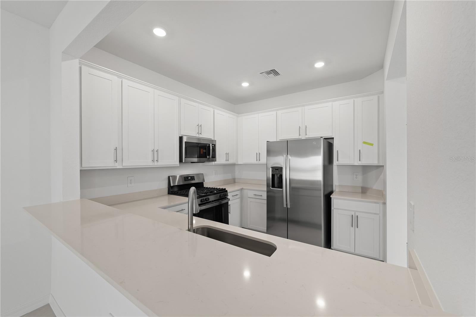 Image 17 of 63 For 14971 White Pearl Road