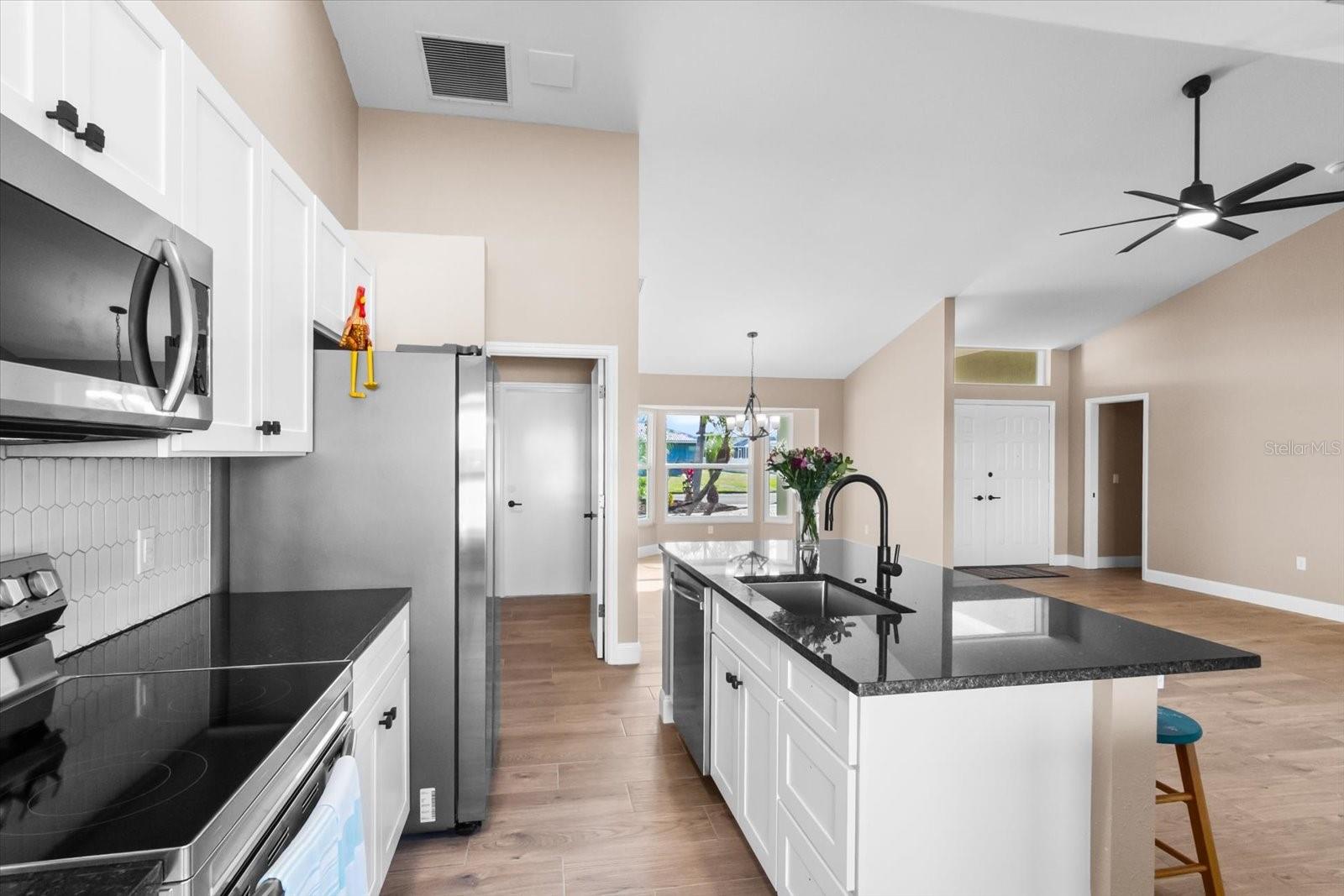 Image 10 of 36 For 315 Degas Drive