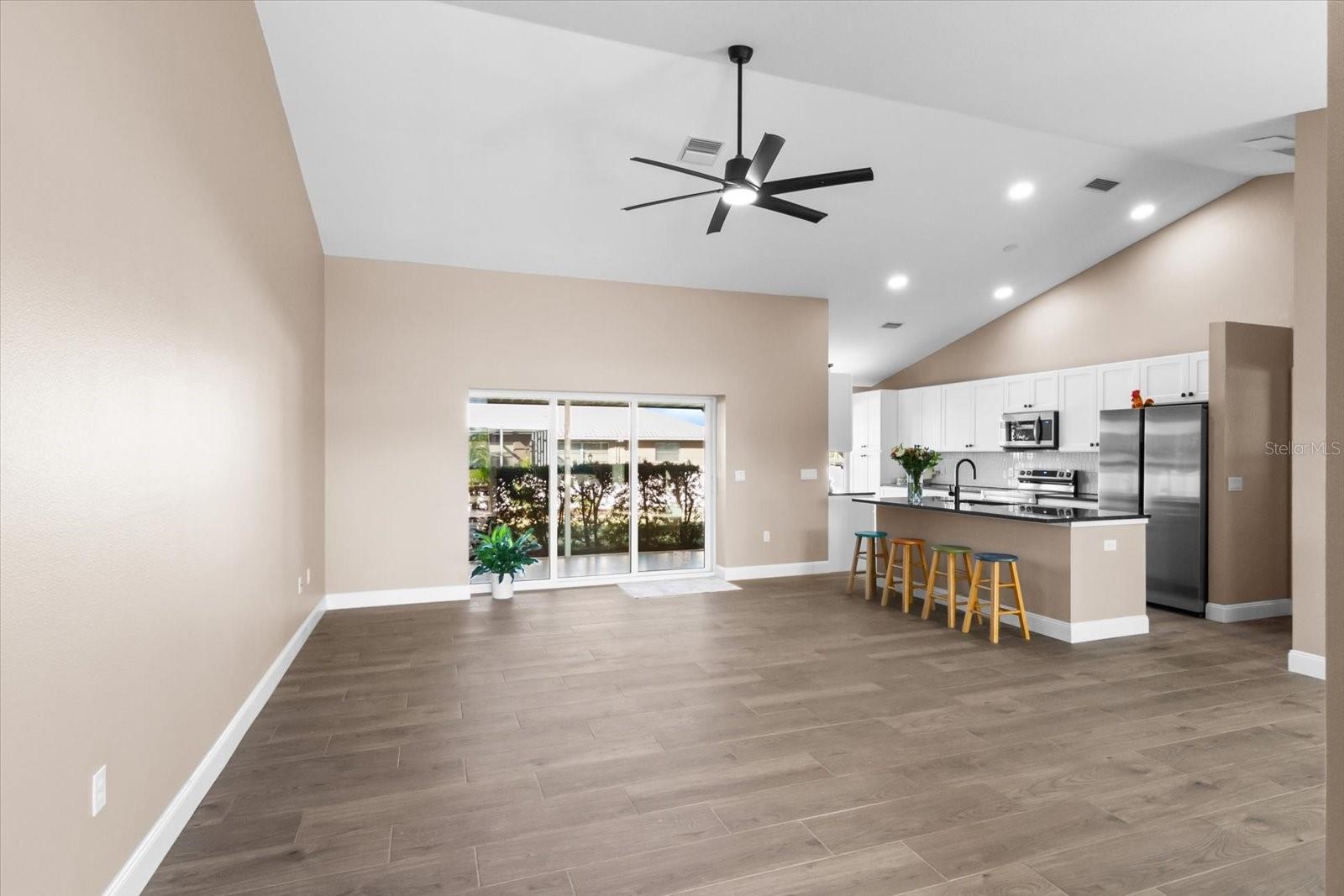 Image 7 of 36 For 315 Degas Drive