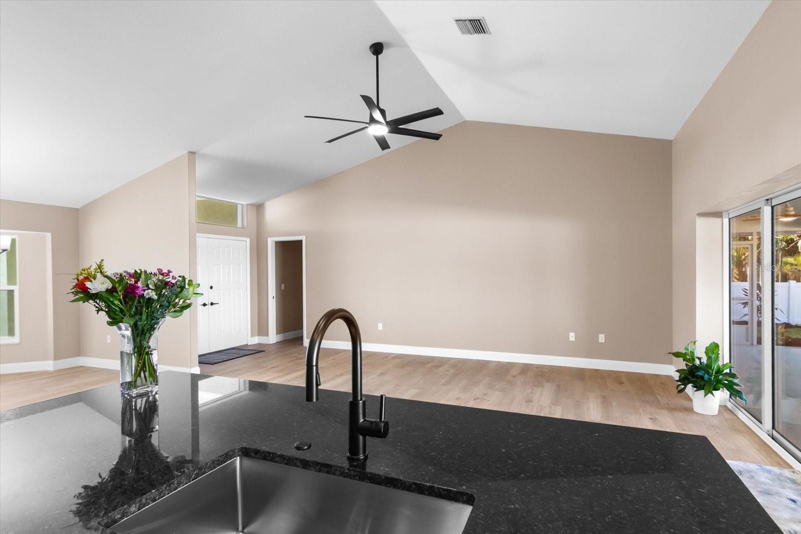 Image 9 of 36 For 315 Degas Drive