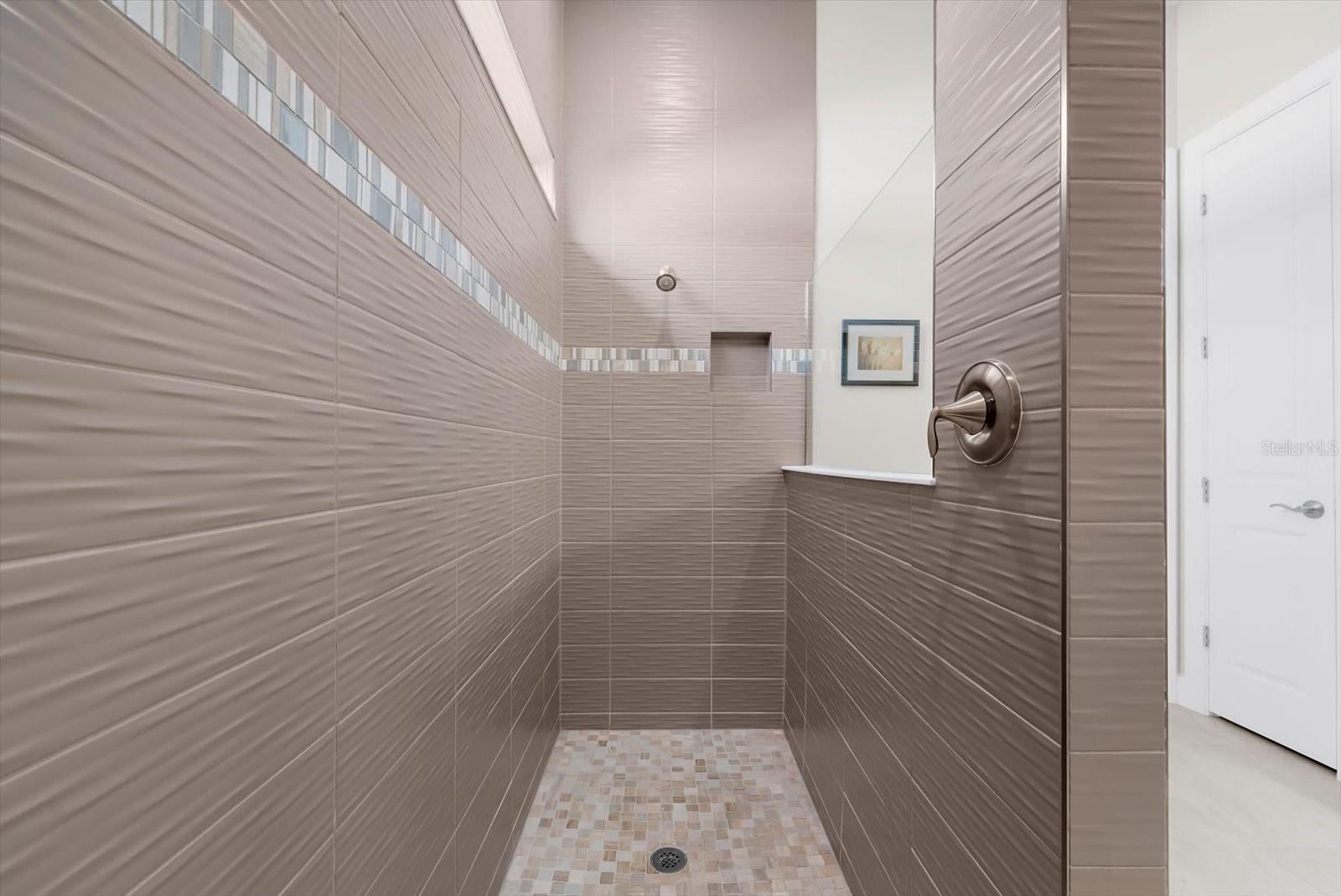 Image 29 of 100 For 7140 Woodville Cove