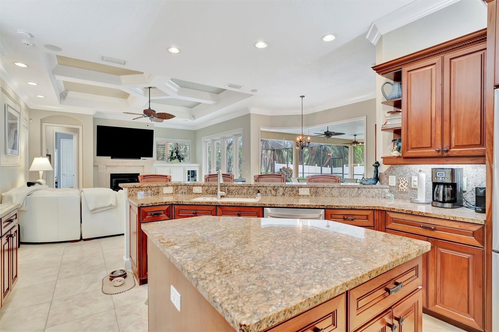 Image 12 of 86 For 3843 59 Avenue Circle