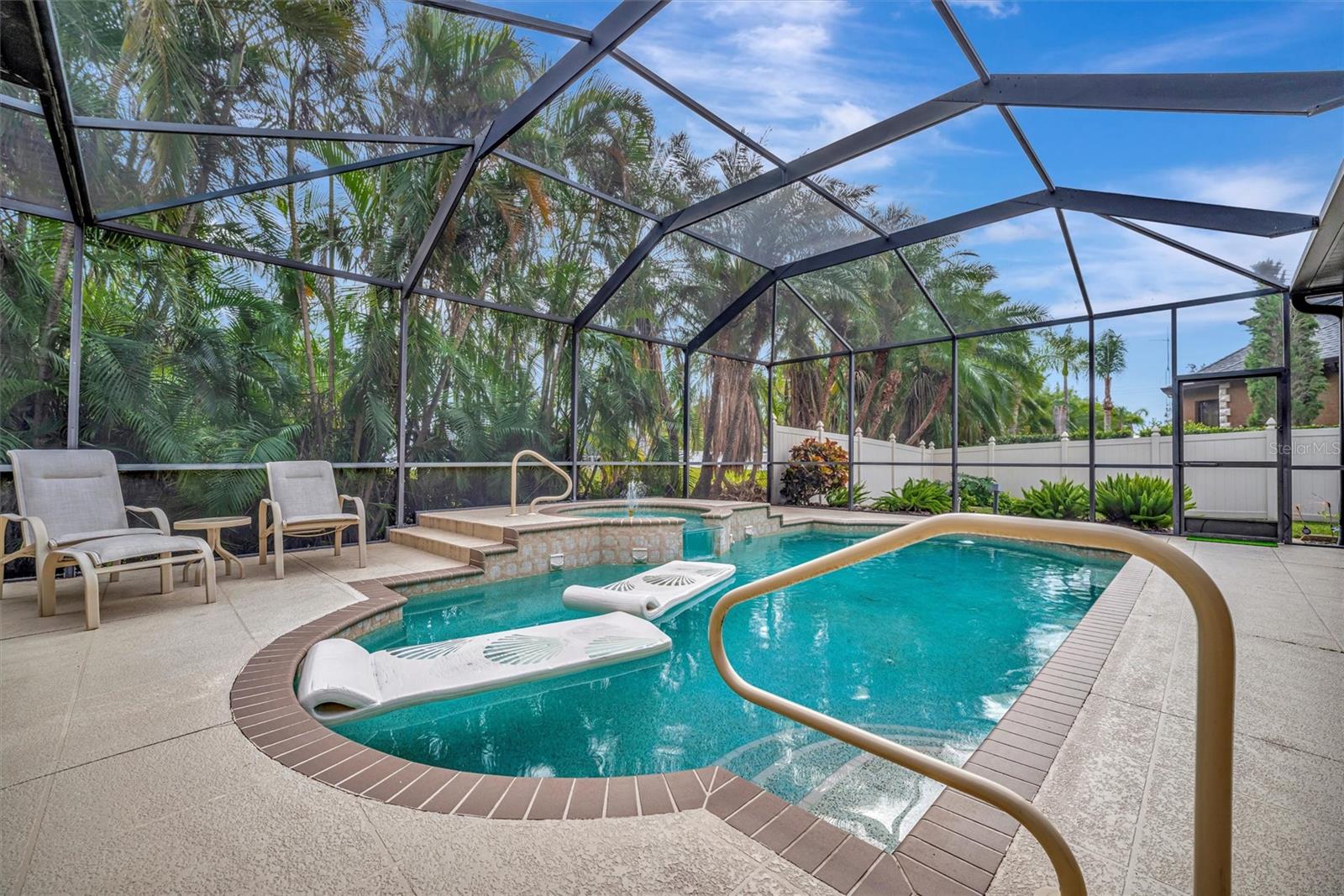 Image 44 of 86 For 3843 59 Avenue Circle