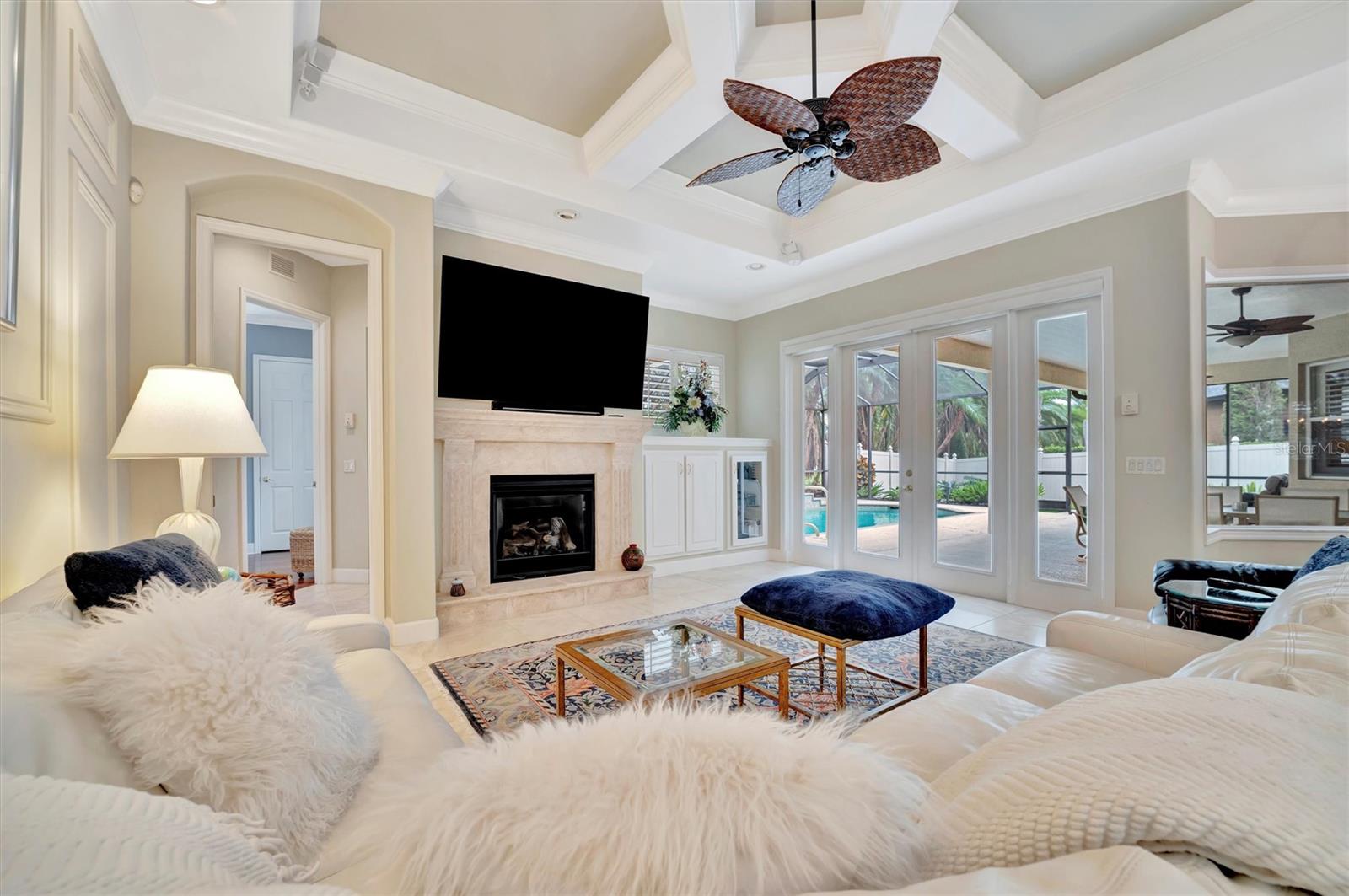 Image 5 of 86 For 3843 59 Avenue Circle