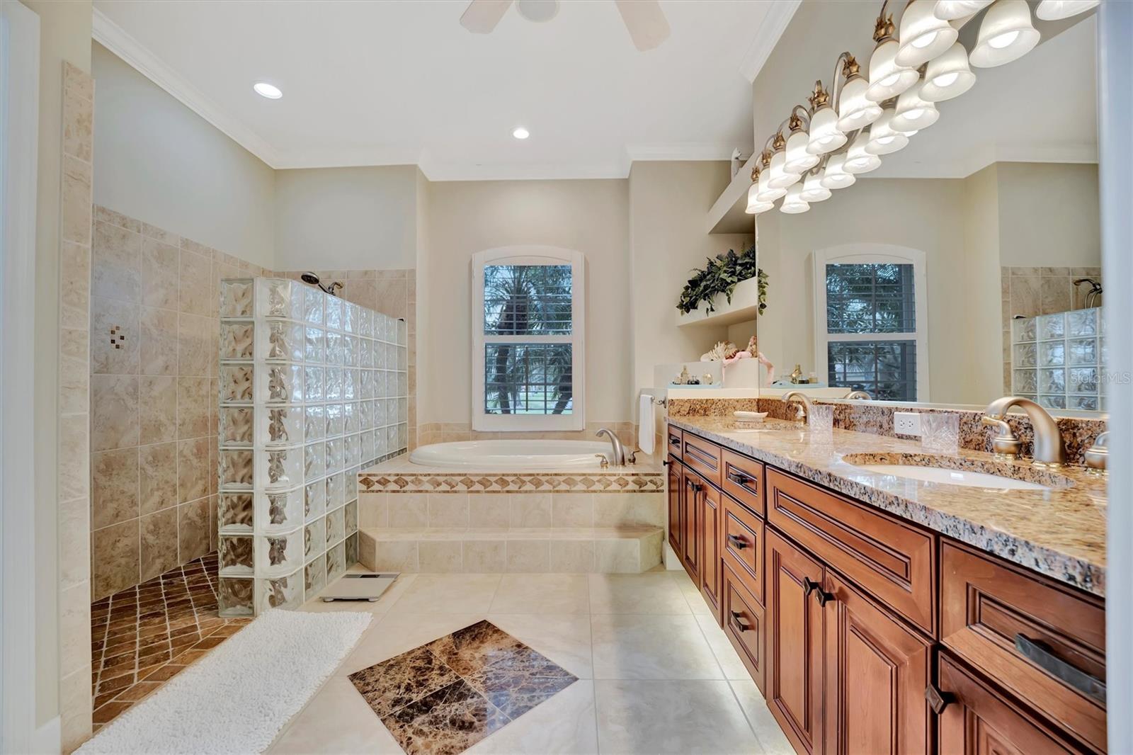 Image 60 of 86 For 3843 59 Avenue Circle