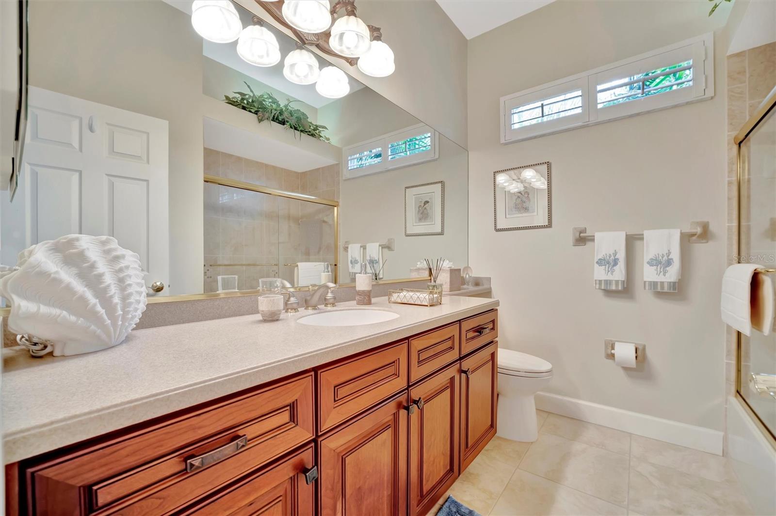 Image 67 of 86 For 3843 59 Avenue Circle