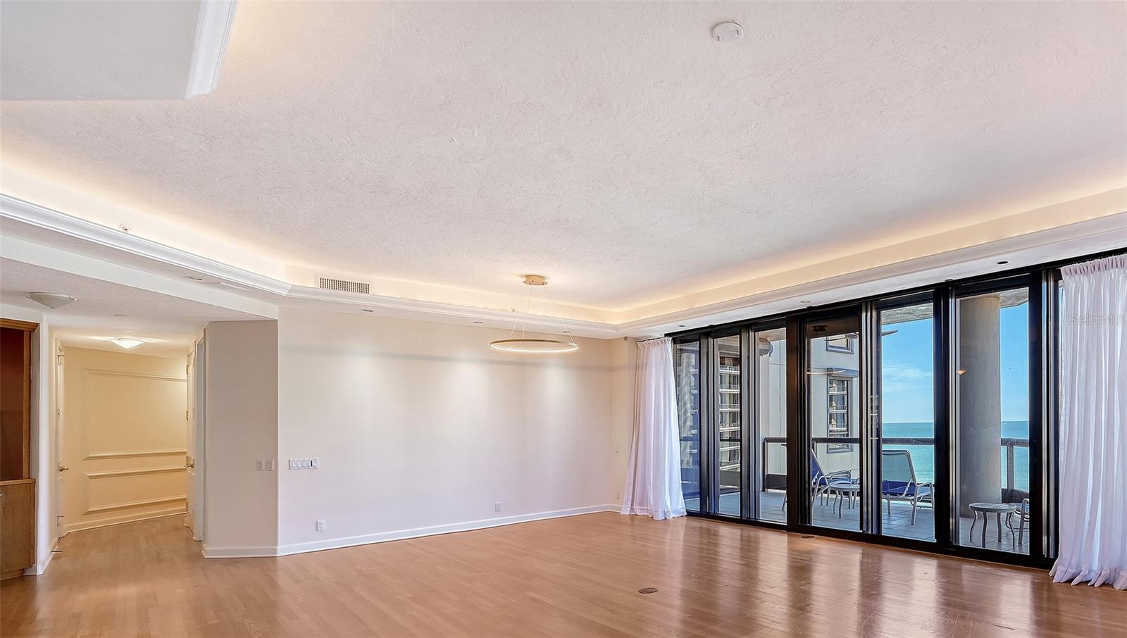 Image 33 of 65 For 1241 Gulf Of Mexico Drive 804