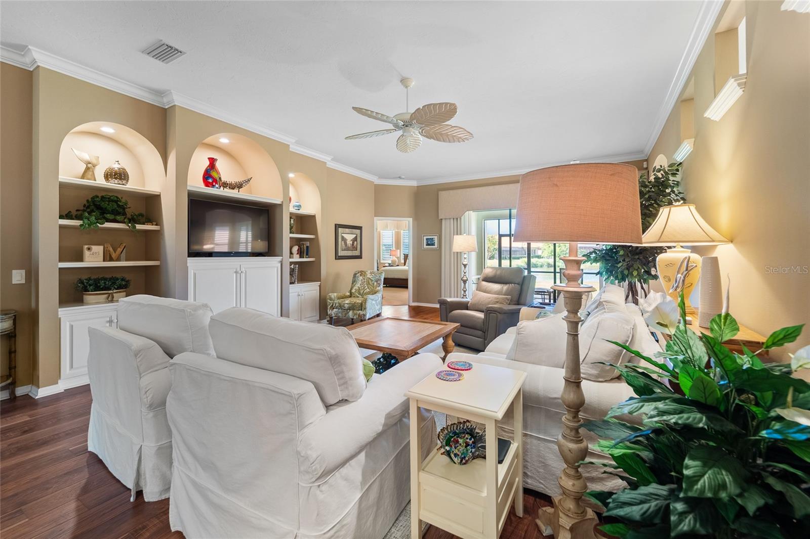 Image 10 of 50 For 5175 Cantabria Crest