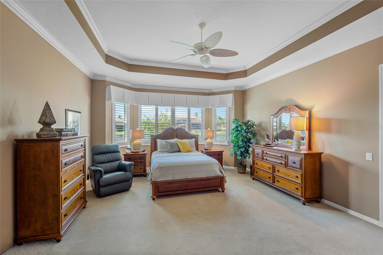 Image 27 of 50 For 5175 Cantabria Crest