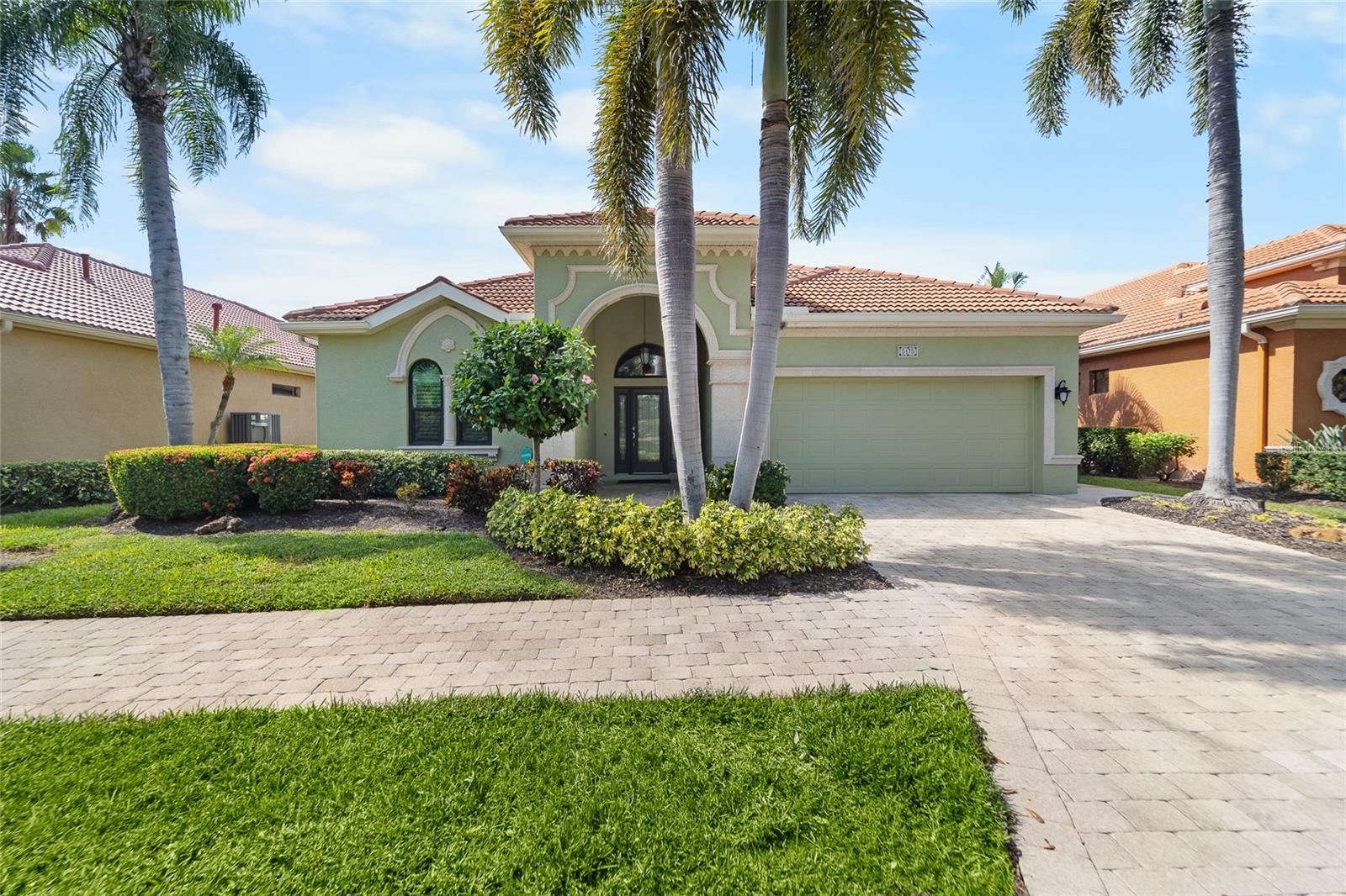 Image 33 of 50 For 5175 Cantabria Crest