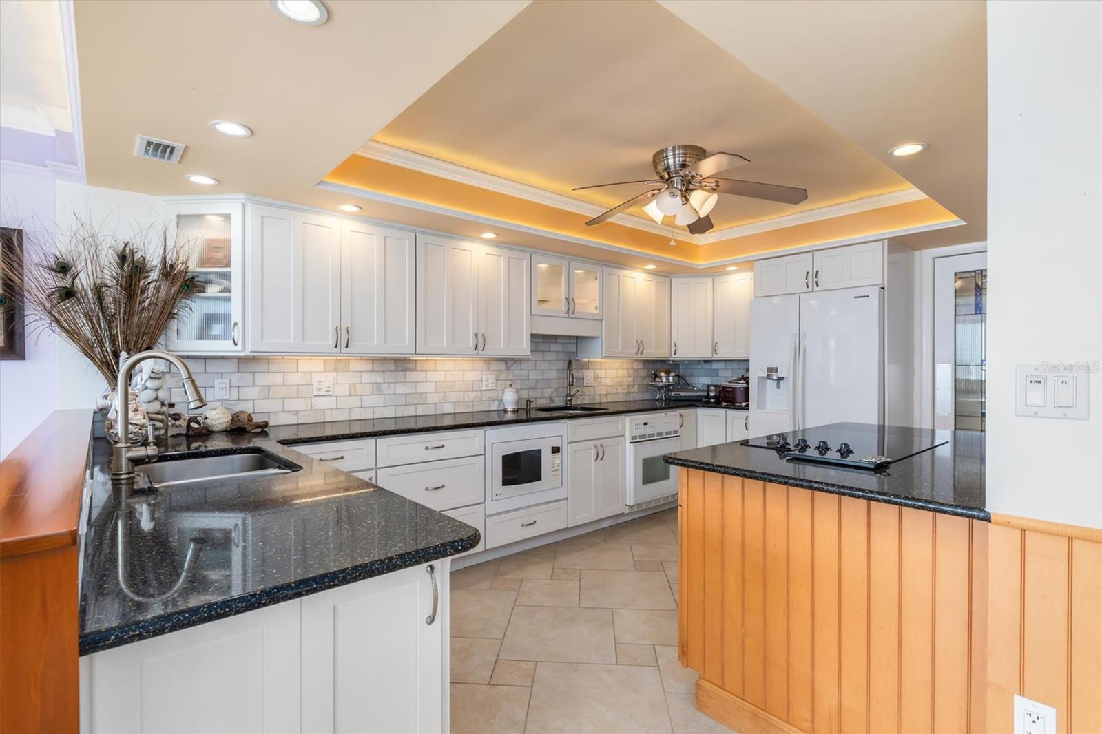 Image 13 of 62 For 1 Colony Point Drive A8