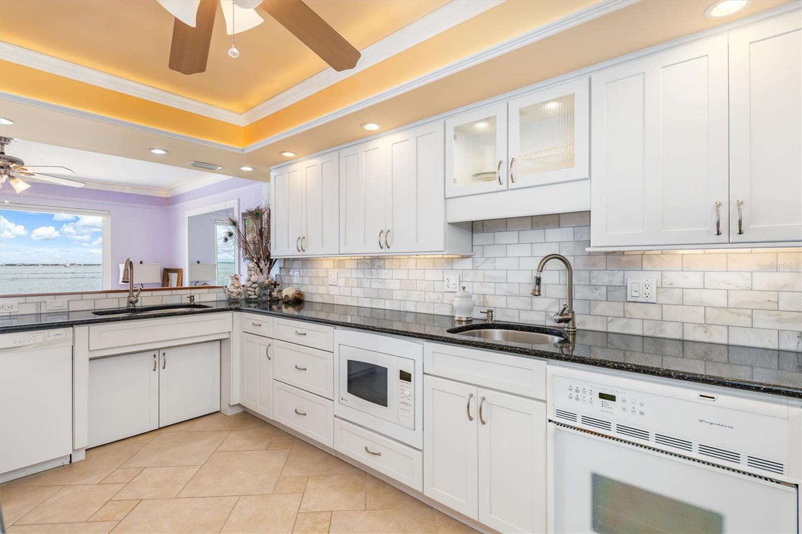 Image 16 of 62 For 1 Colony Point Drive A8