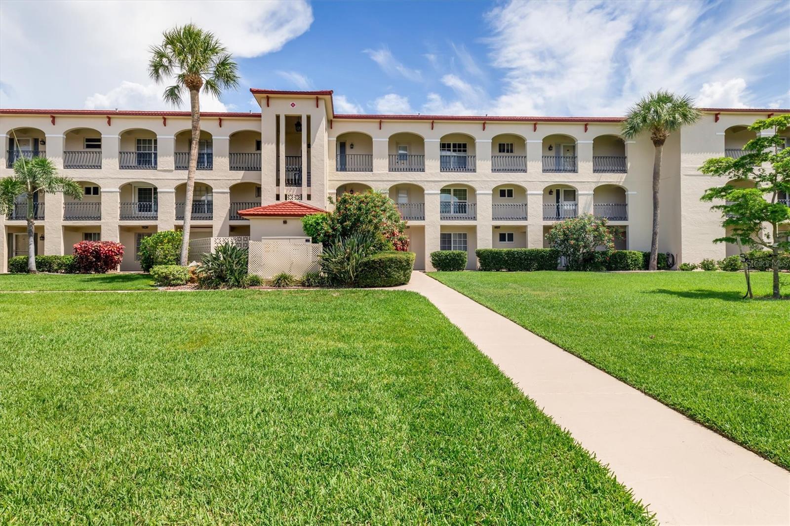 Image 2 of 62 For 1 Colony Point Drive A8