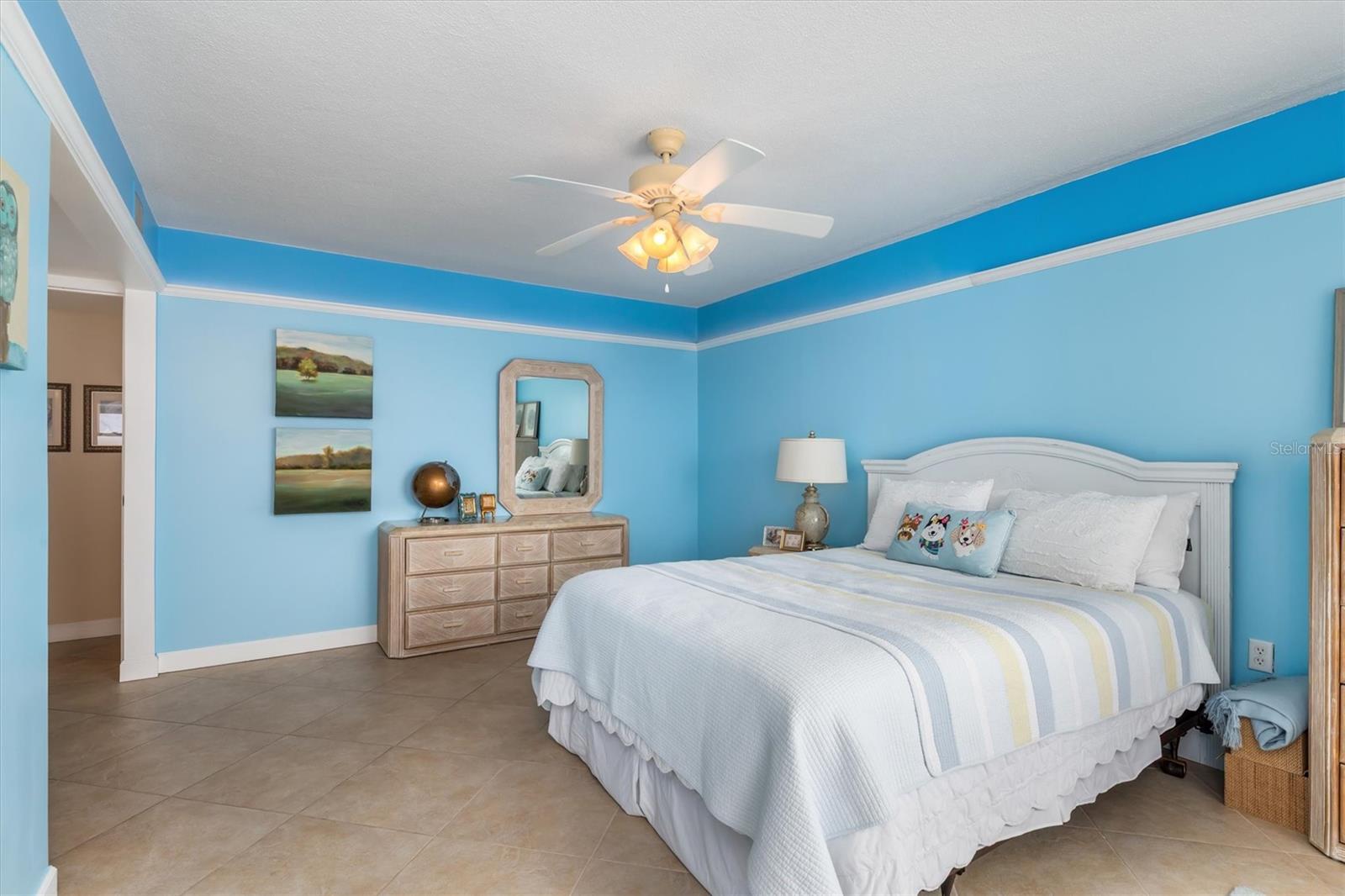 Image 22 of 62 For 1 Colony Point Drive A8