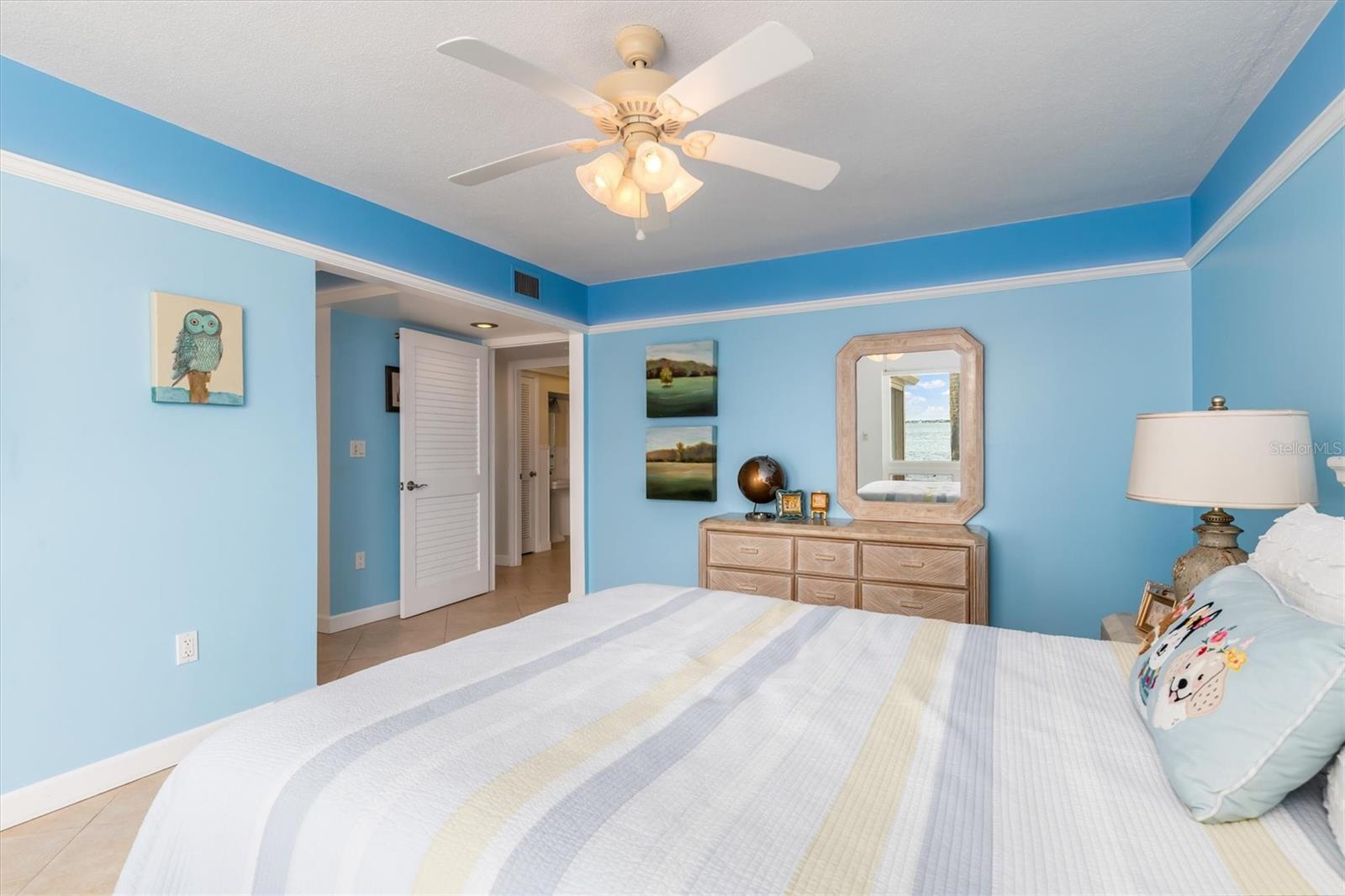 Image 23 of 62 For 1 Colony Point Drive A8