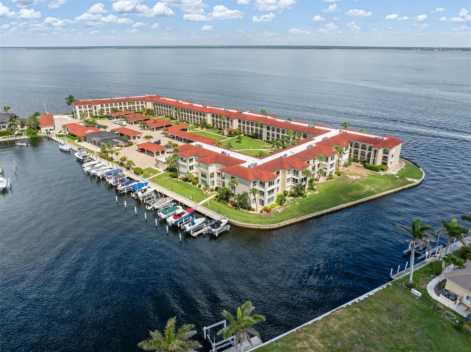 Image 47 of 62 For 1 Colony Point Drive A8