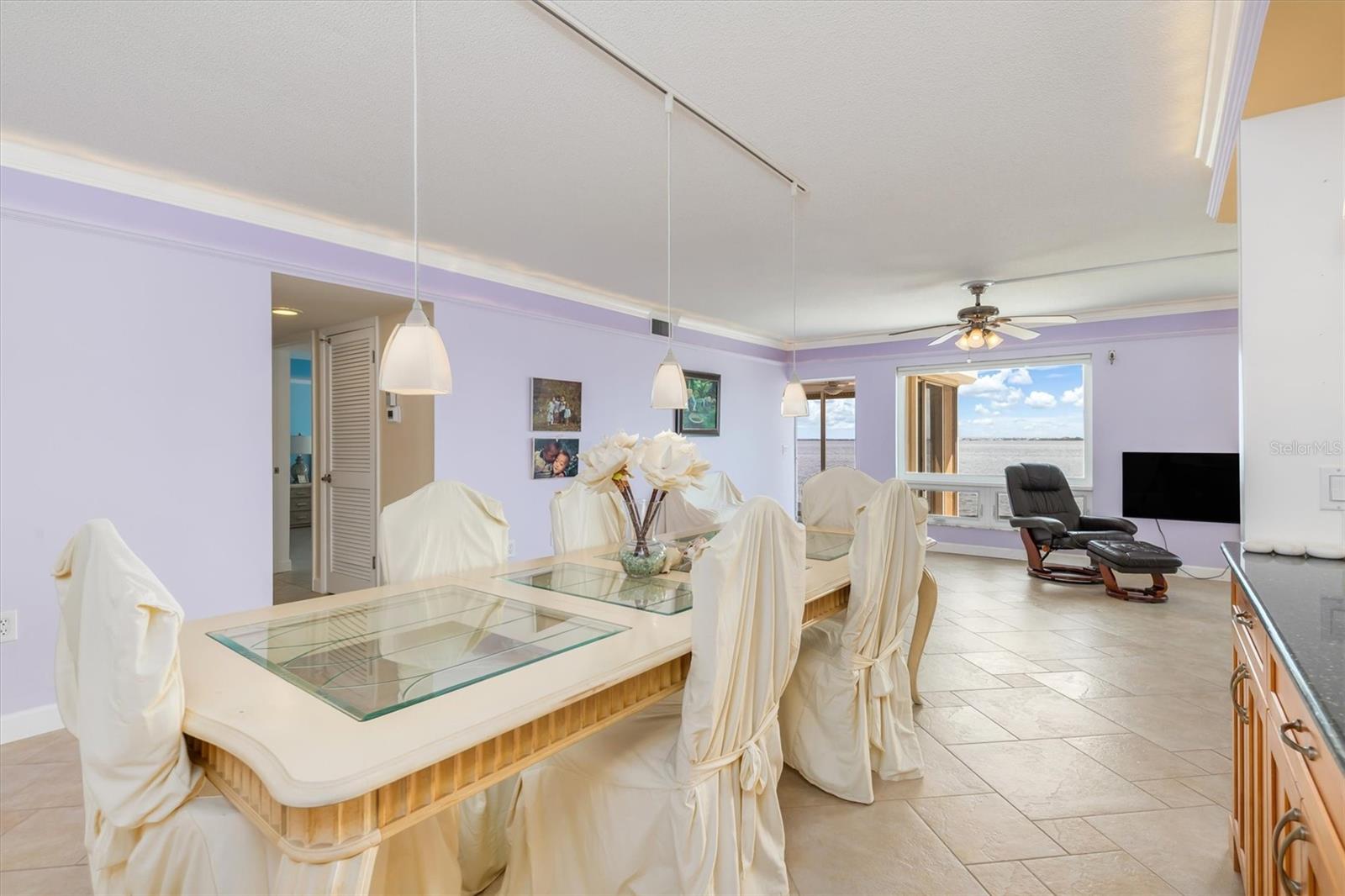 Image 7 of 62 For 1 Colony Point Drive A8