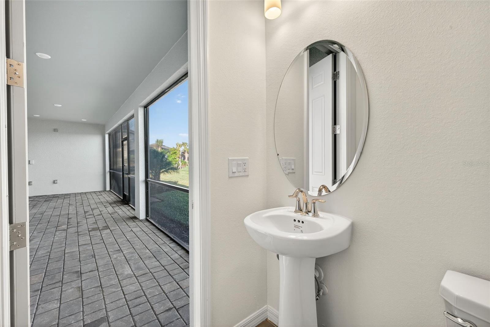 Image 25 of 33 For 15300 River Birch Court