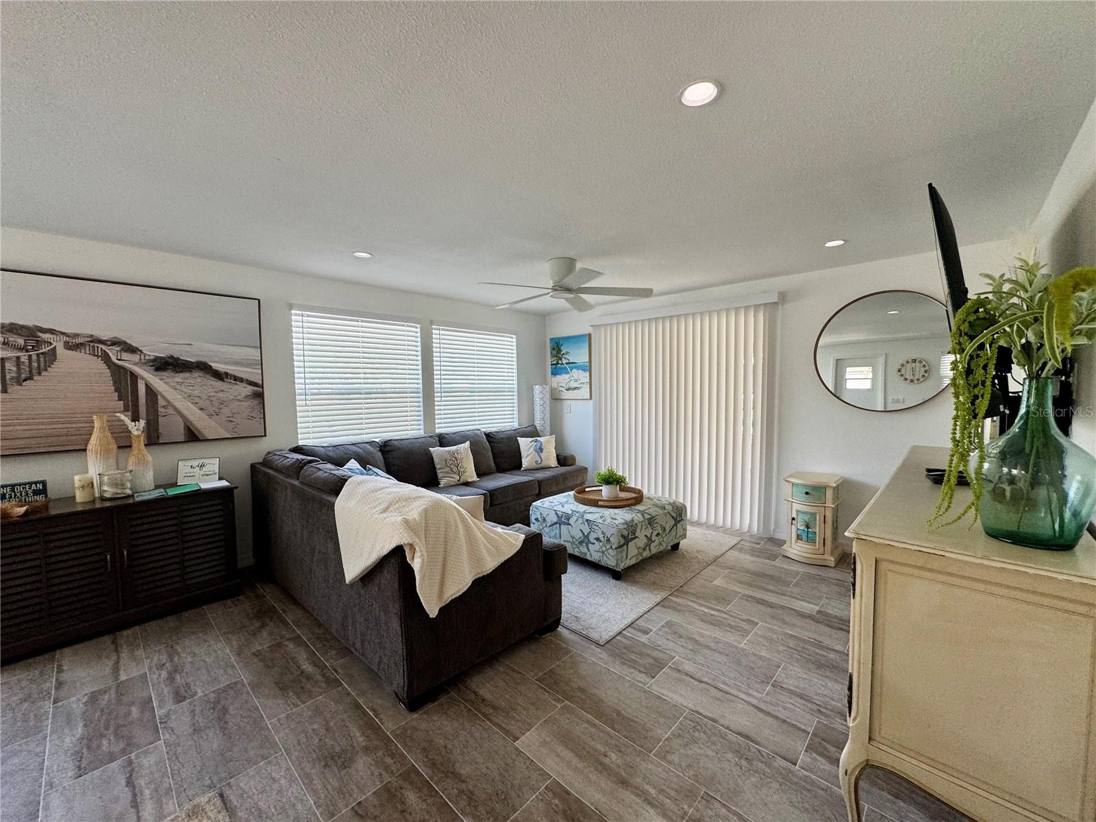 Image 15 of 50 For 3130 Bourbon