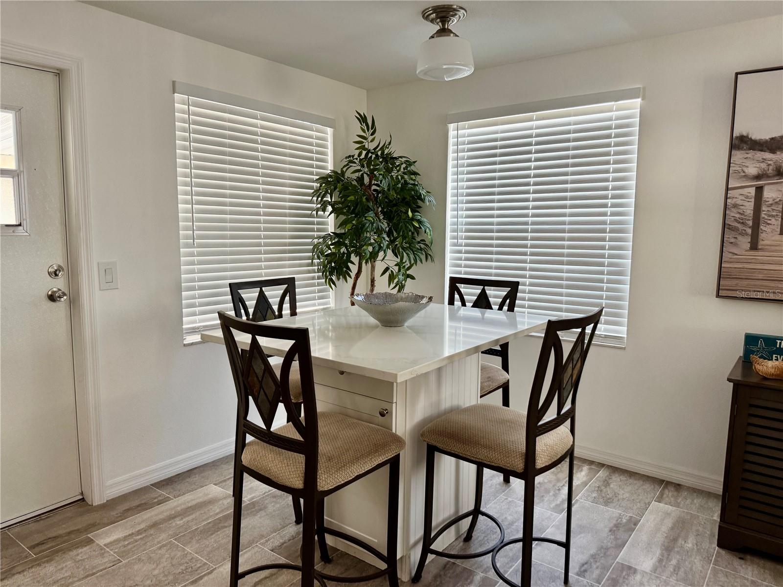 Image 28 of 50 For 3130 Bourbon