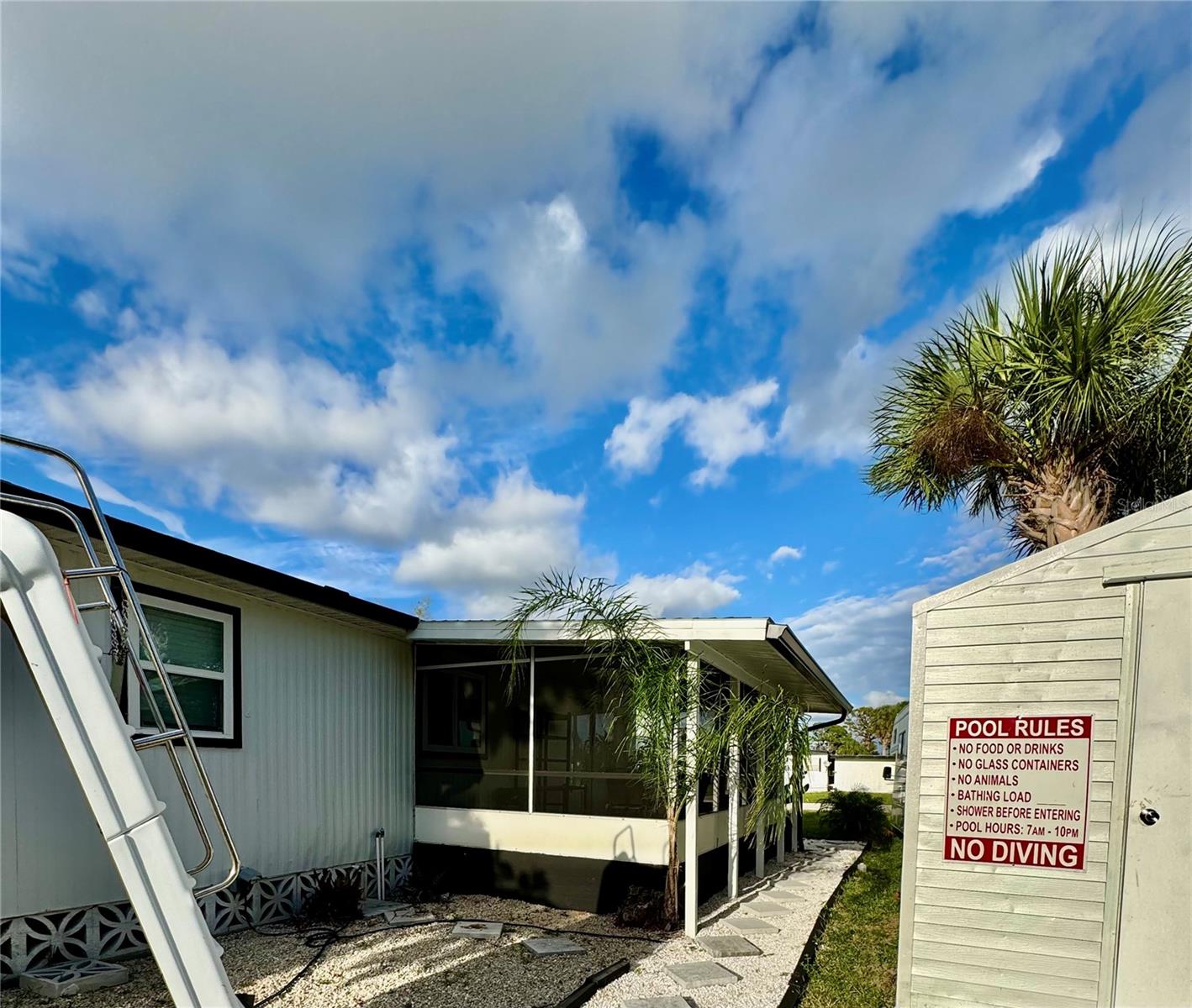 Image 42 of 50 For 3130 Bourbon