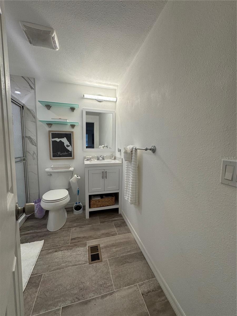 Image 5 of 50 For 3130 Bourbon