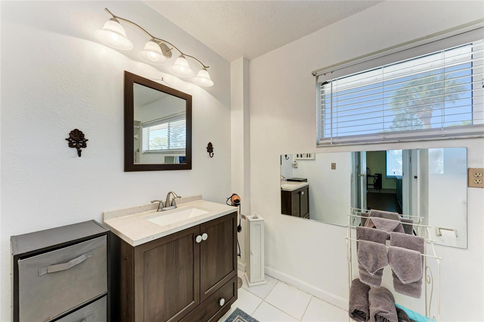 Image 33 of 51 For 6207 Courtside Drive 23