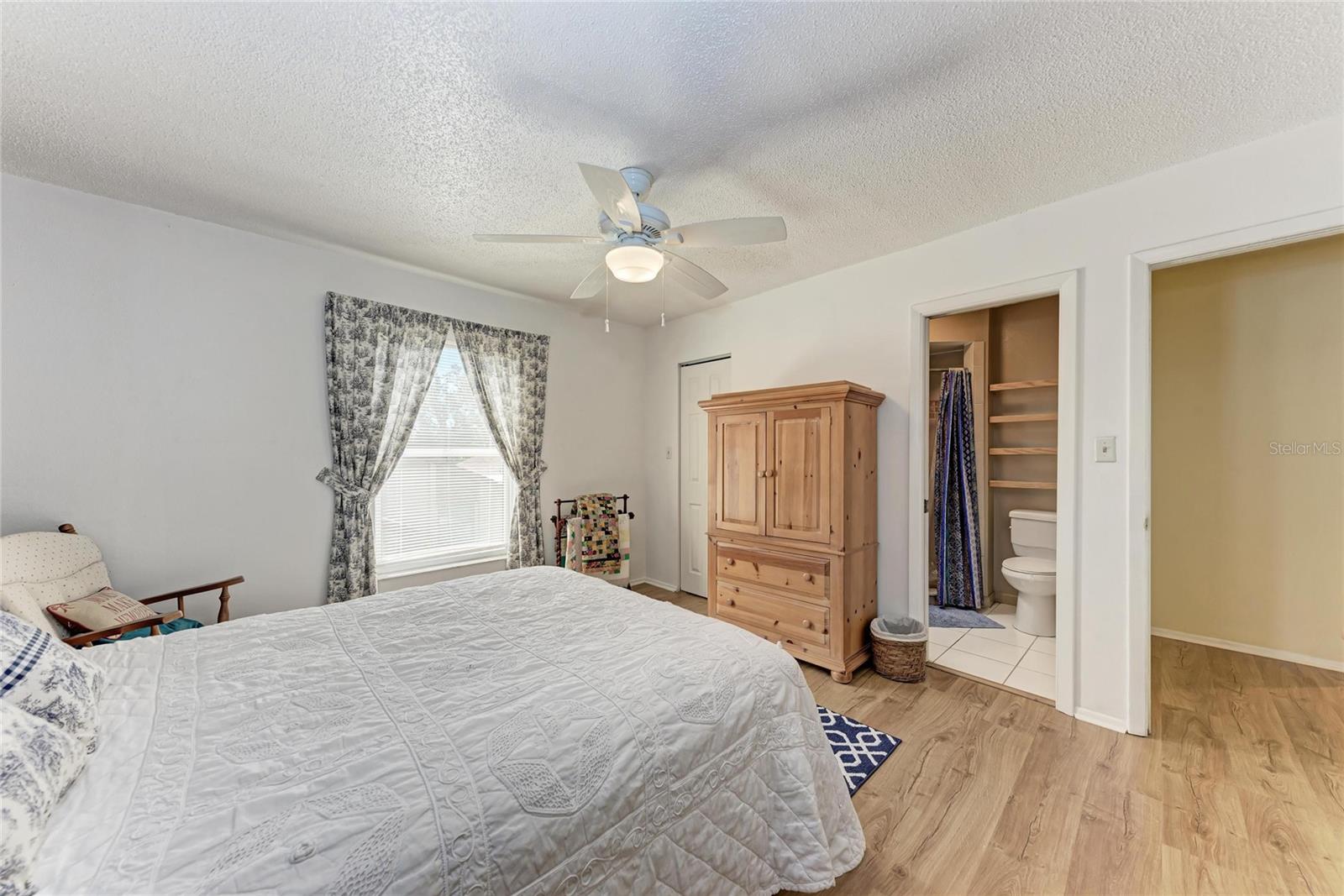 Image 36 of 51 For 6207 Courtside Drive 23