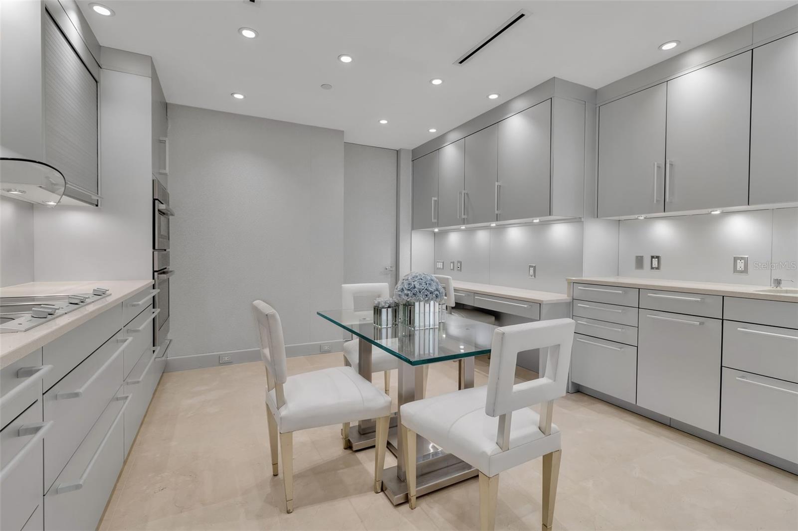 Image 23 of 49 For 1111 Ritz Carlton Drive 1202