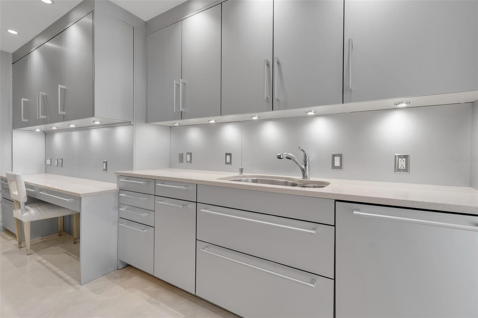 Image 24 of 49 For 1111 Ritz Carlton Drive 1202