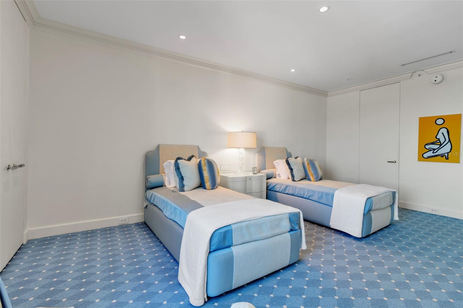 Image 33 of 49 For 1111 Ritz Carlton Drive 1202