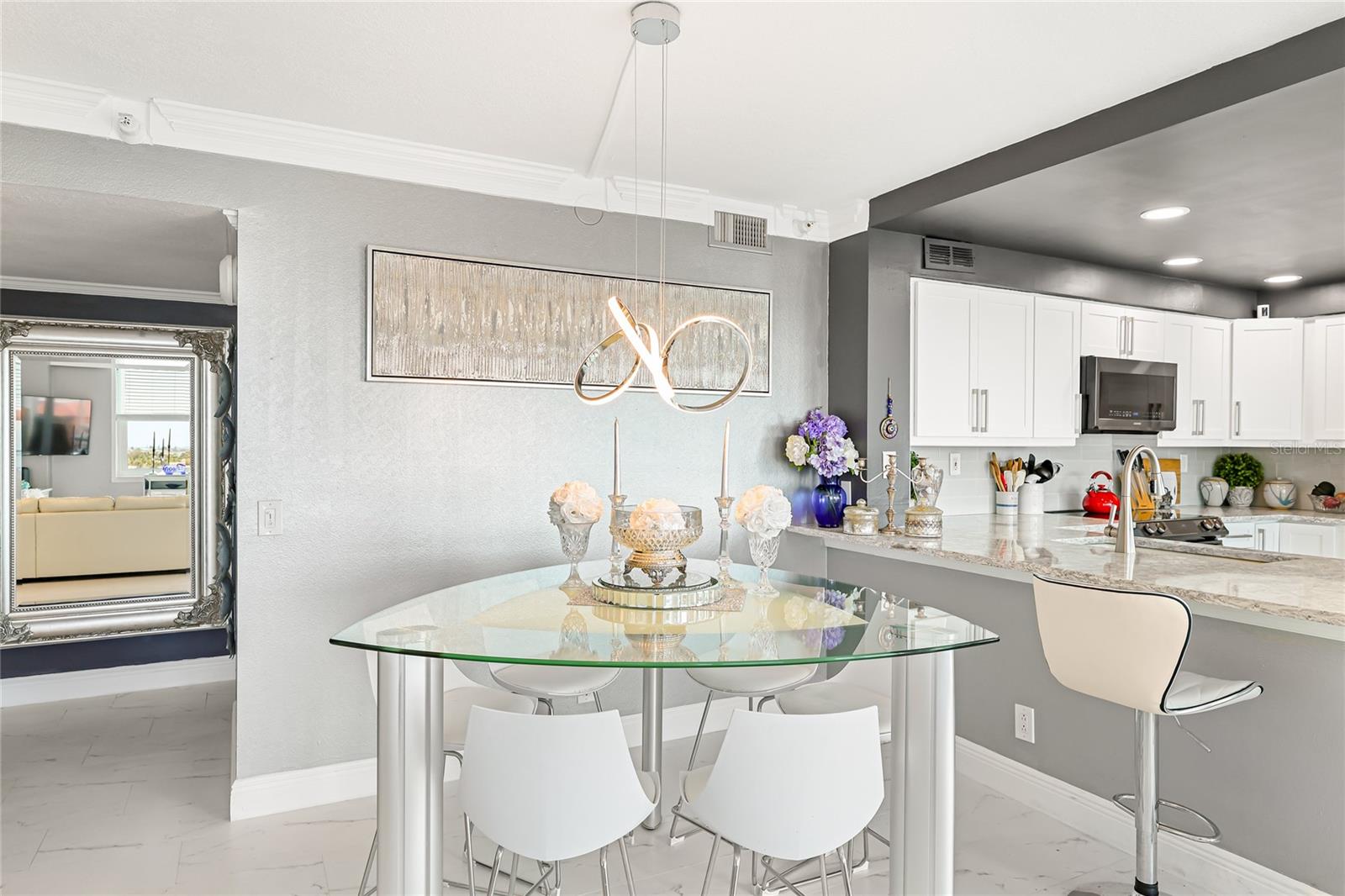 Image 14 of 27 For 6265 Sun Boulevard 1004