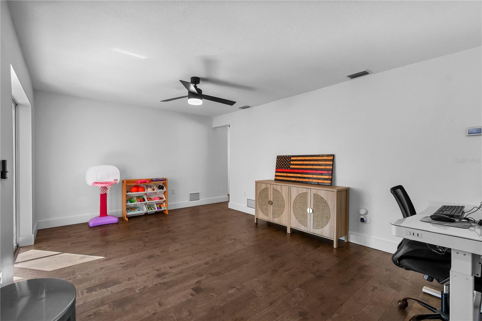 Image 19 of 64 For 7304 Claries Drive