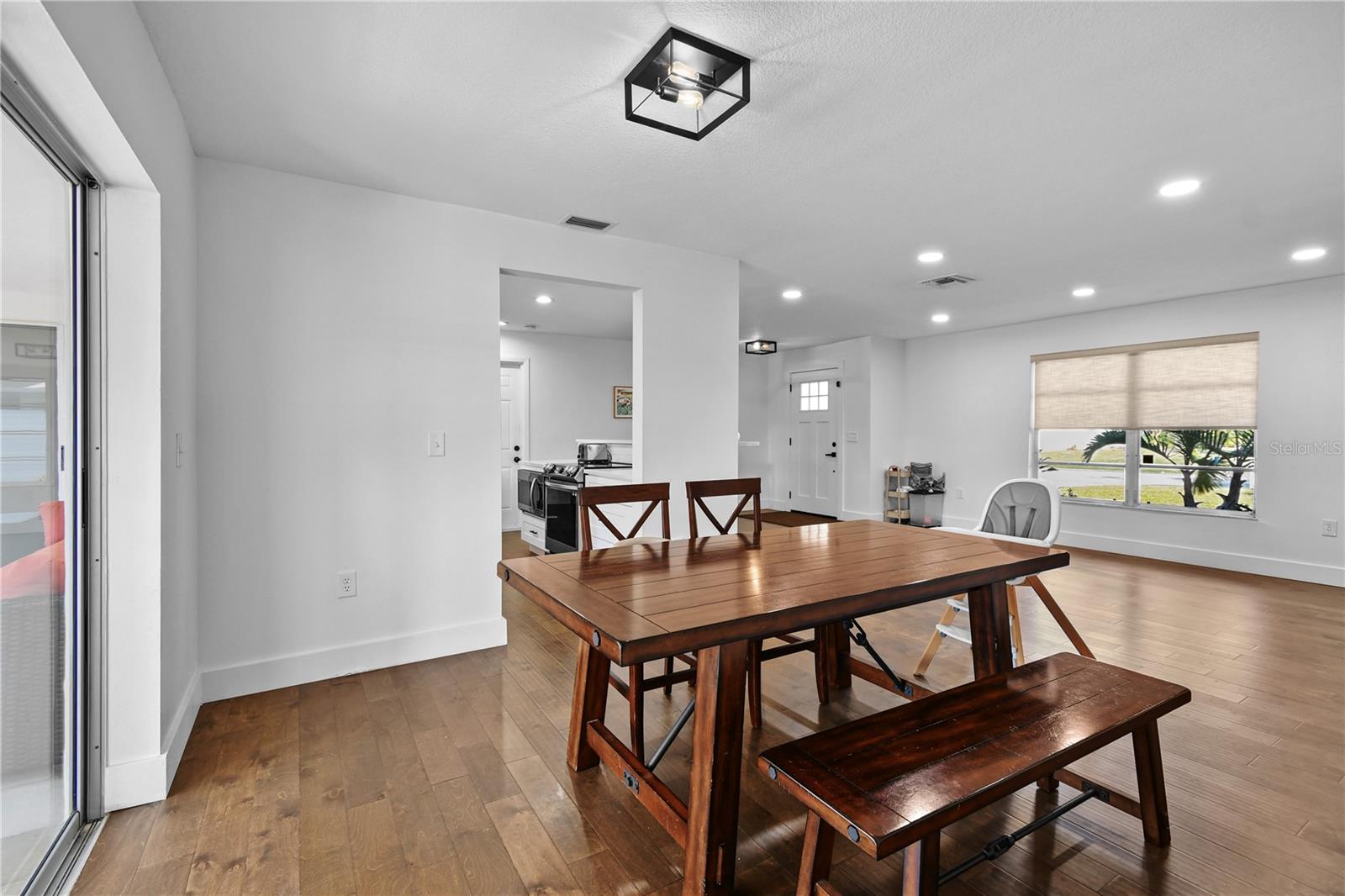 Image 20 of 64 For 7304 Claries Drive