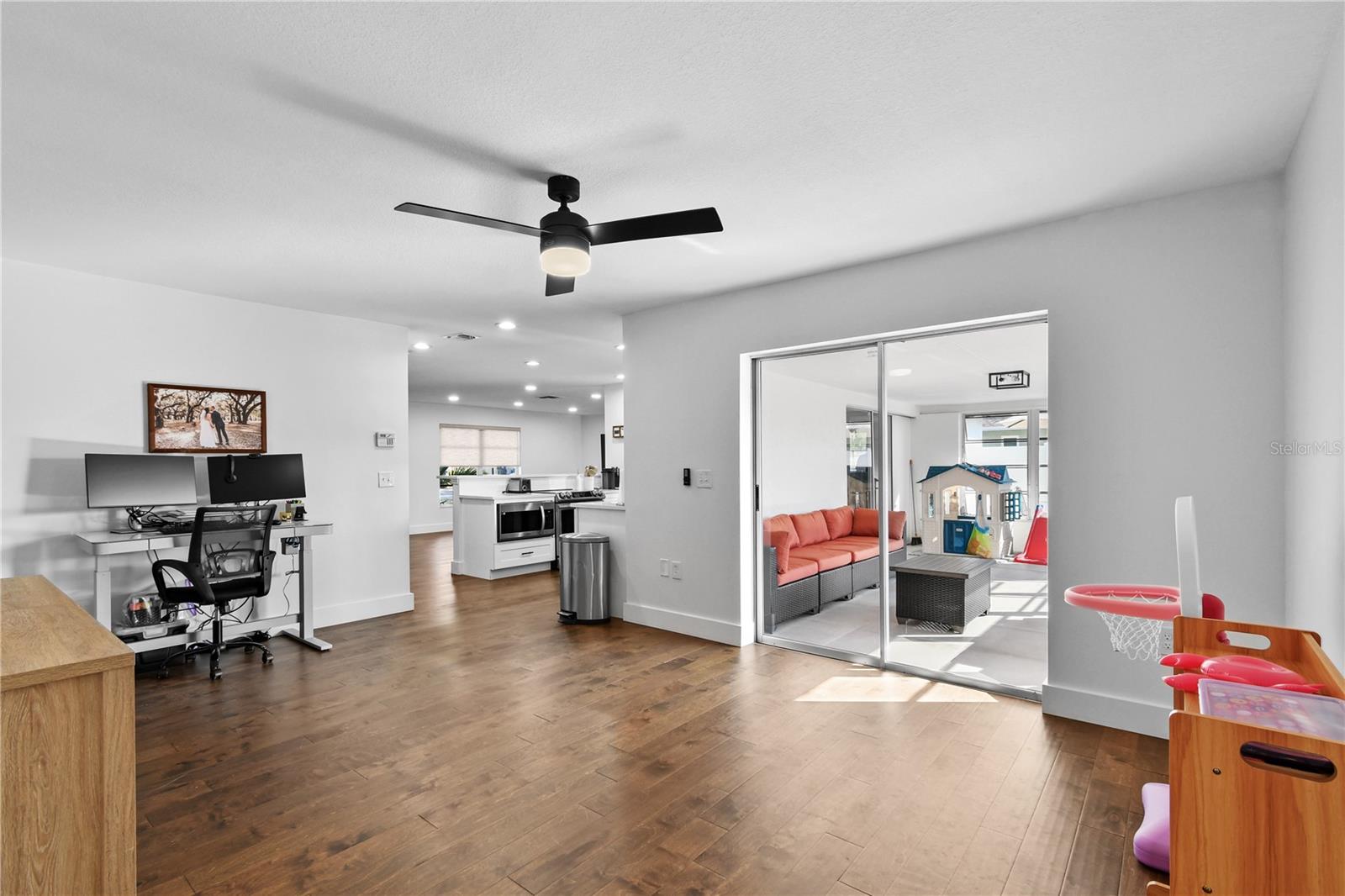 Image 21 of 64 For 7304 Claries Drive