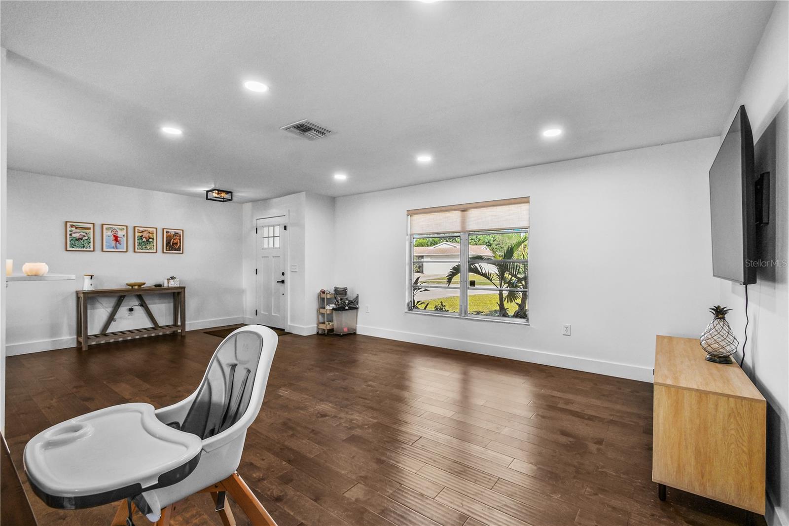 Image 26 of 64 For 7304 Claries Drive