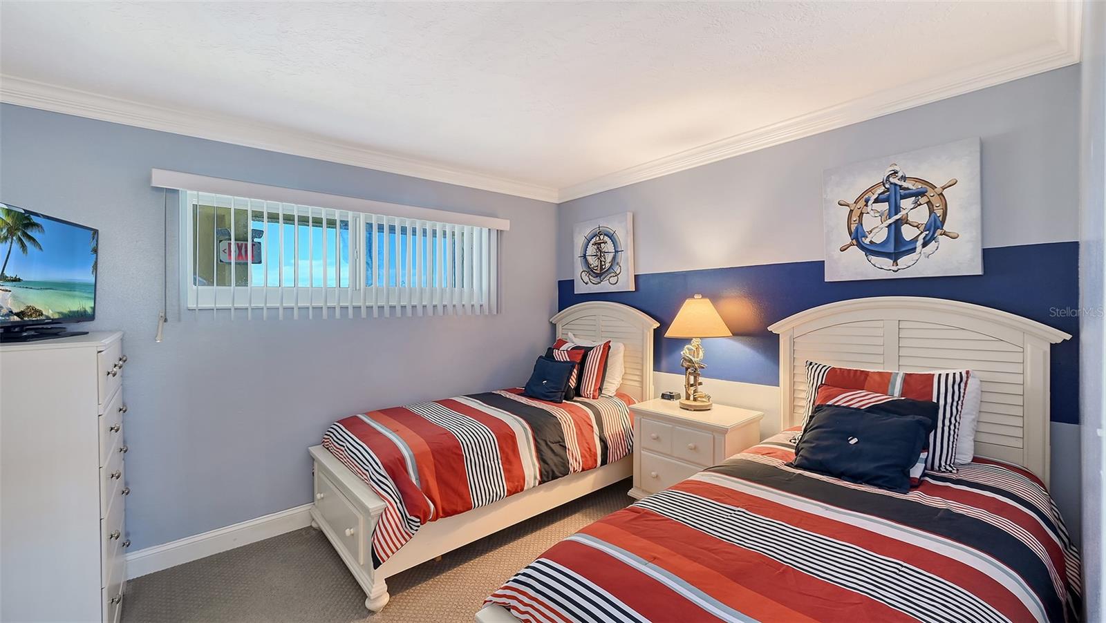 Image 18 of 53 For 925 Beach Road 311