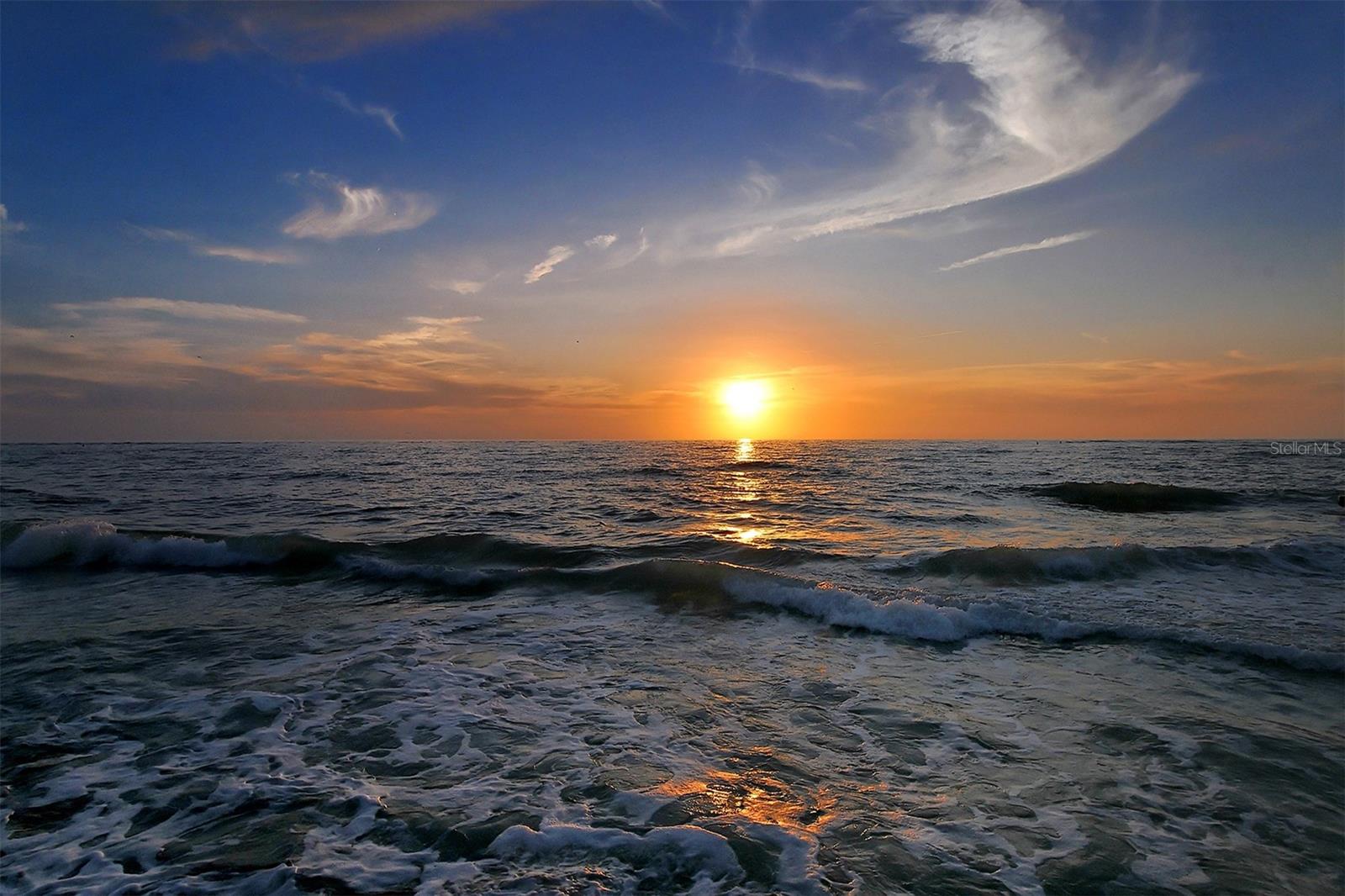 Image 46 of 53 For 925 Beach Road 311