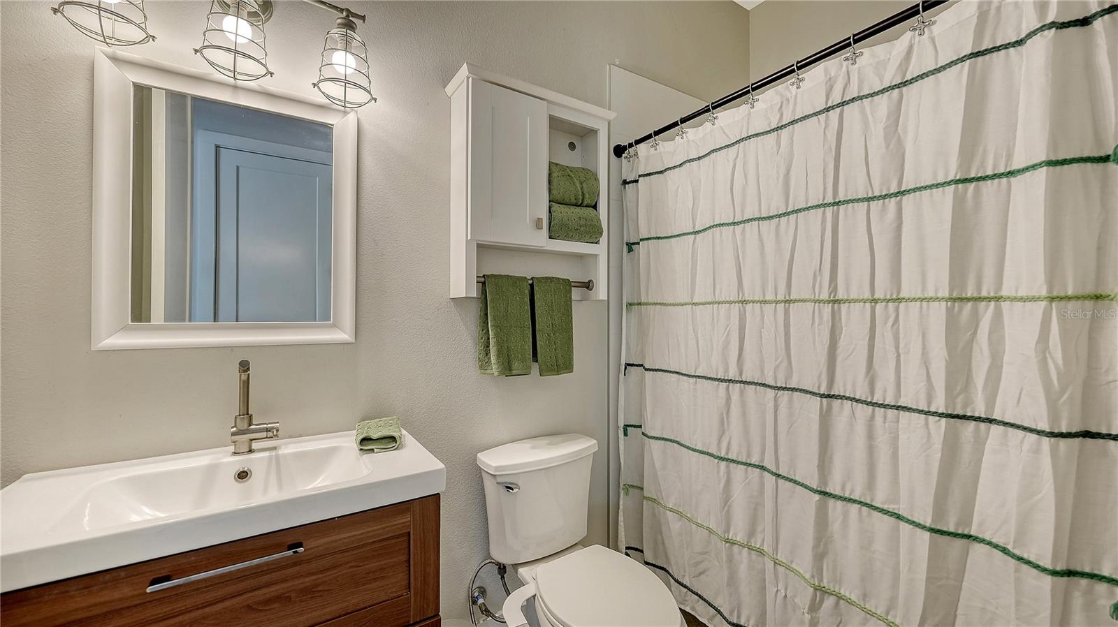 Image 39 of 58 For 1408 Oak Hammock Road