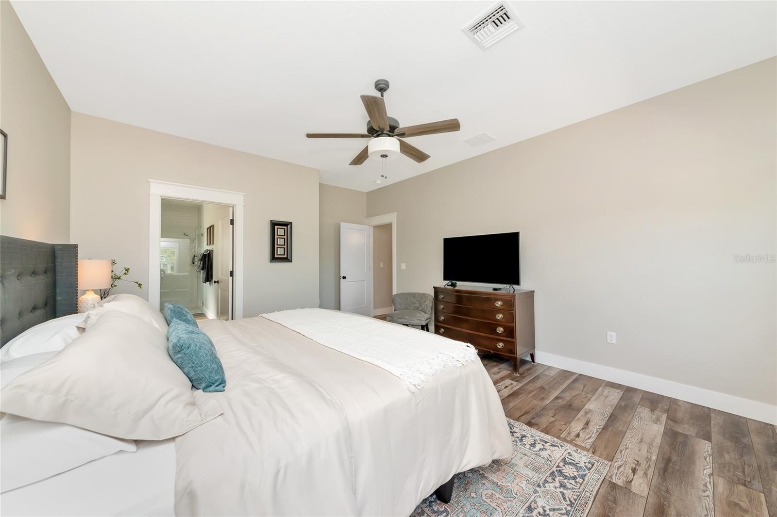 Image 25 of 64 For 6921 245th Street E