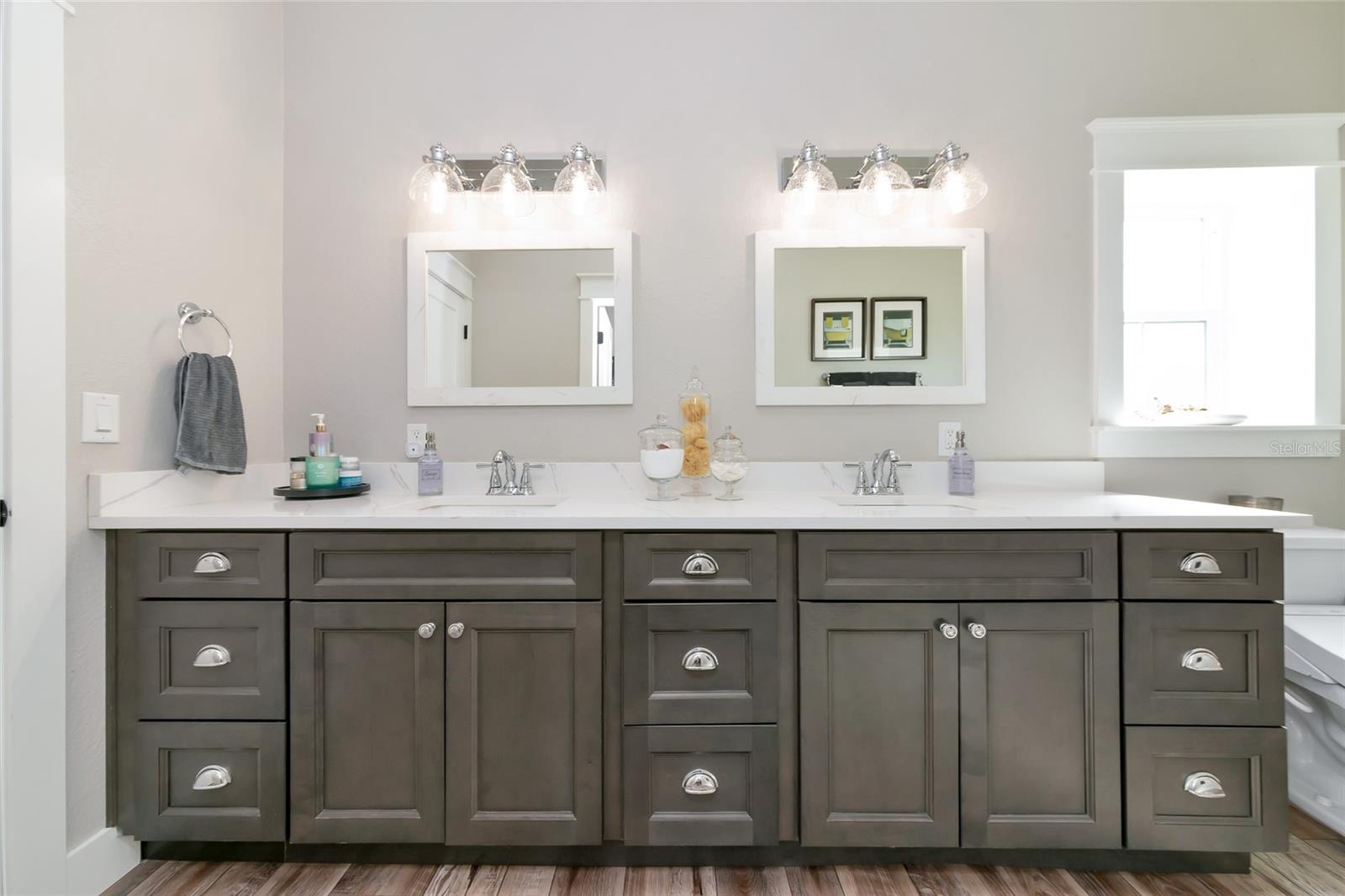 Image 27 of 64 For 6921 245th Street E