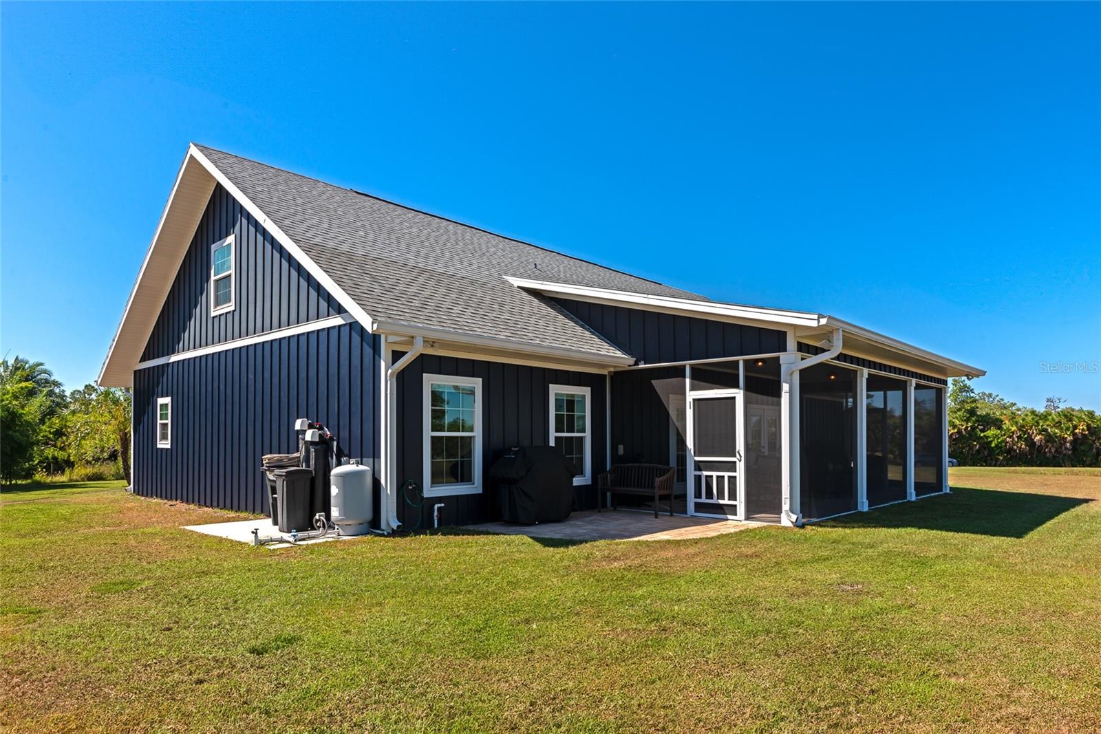 Image 5 of 64 For 6921 245th Street E