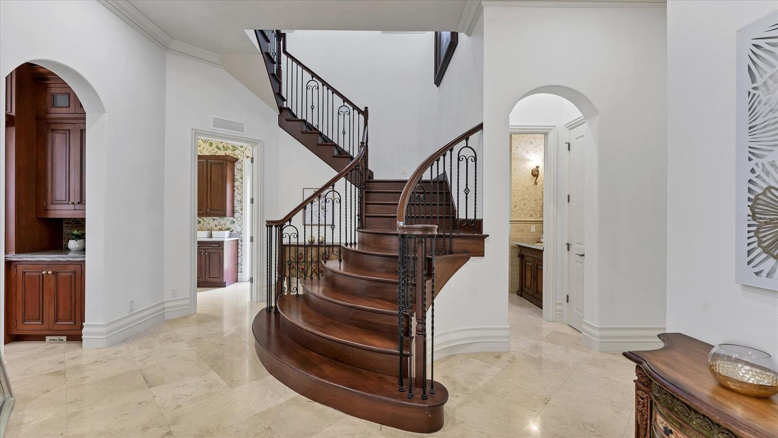 Image 52 of 97 For 19451 Ganton Avenue