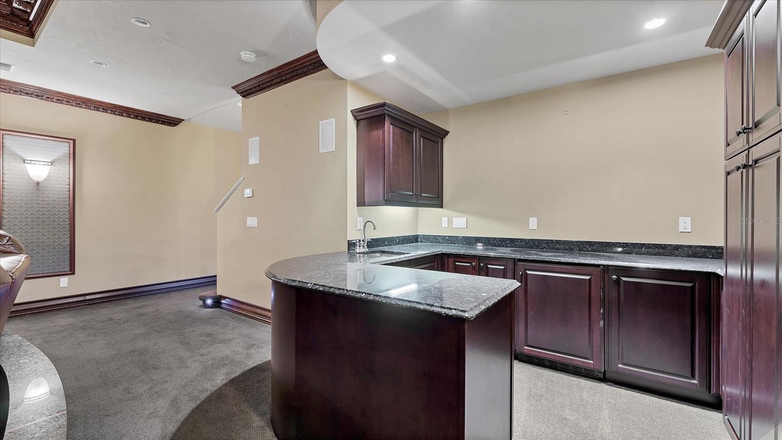 Image 67 of 97 For 19451 Ganton Avenue