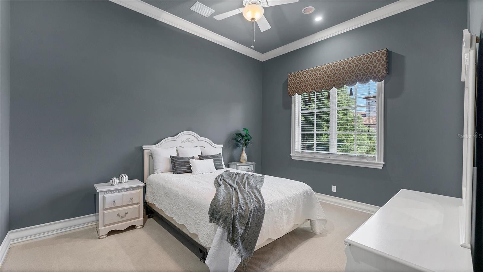 Image 72 of 97 For 19451 Ganton Avenue